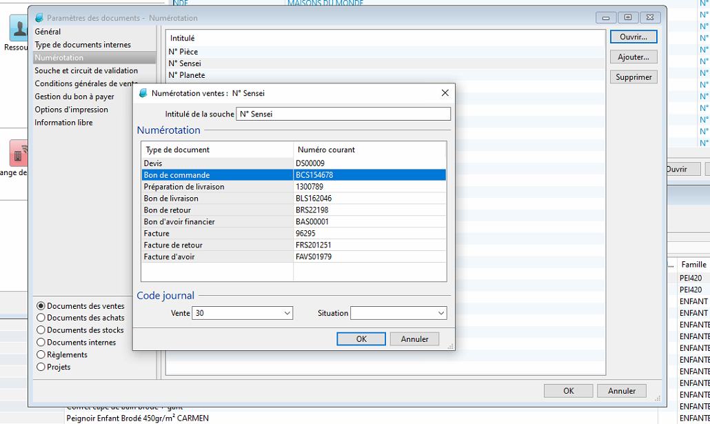 Parure or et émeraudes
